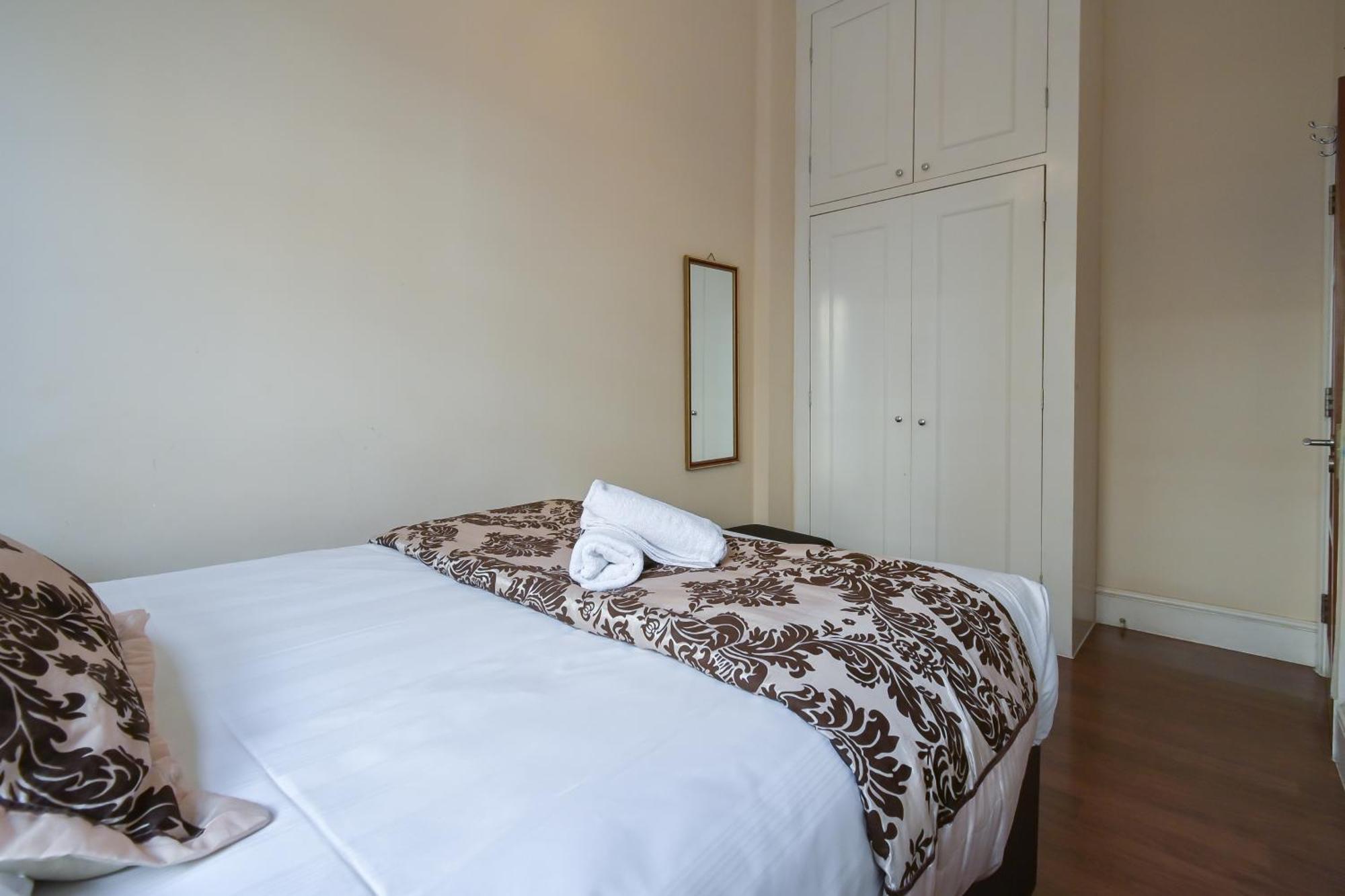 Pensiune Queensway Hyde Park Flat By Dc *