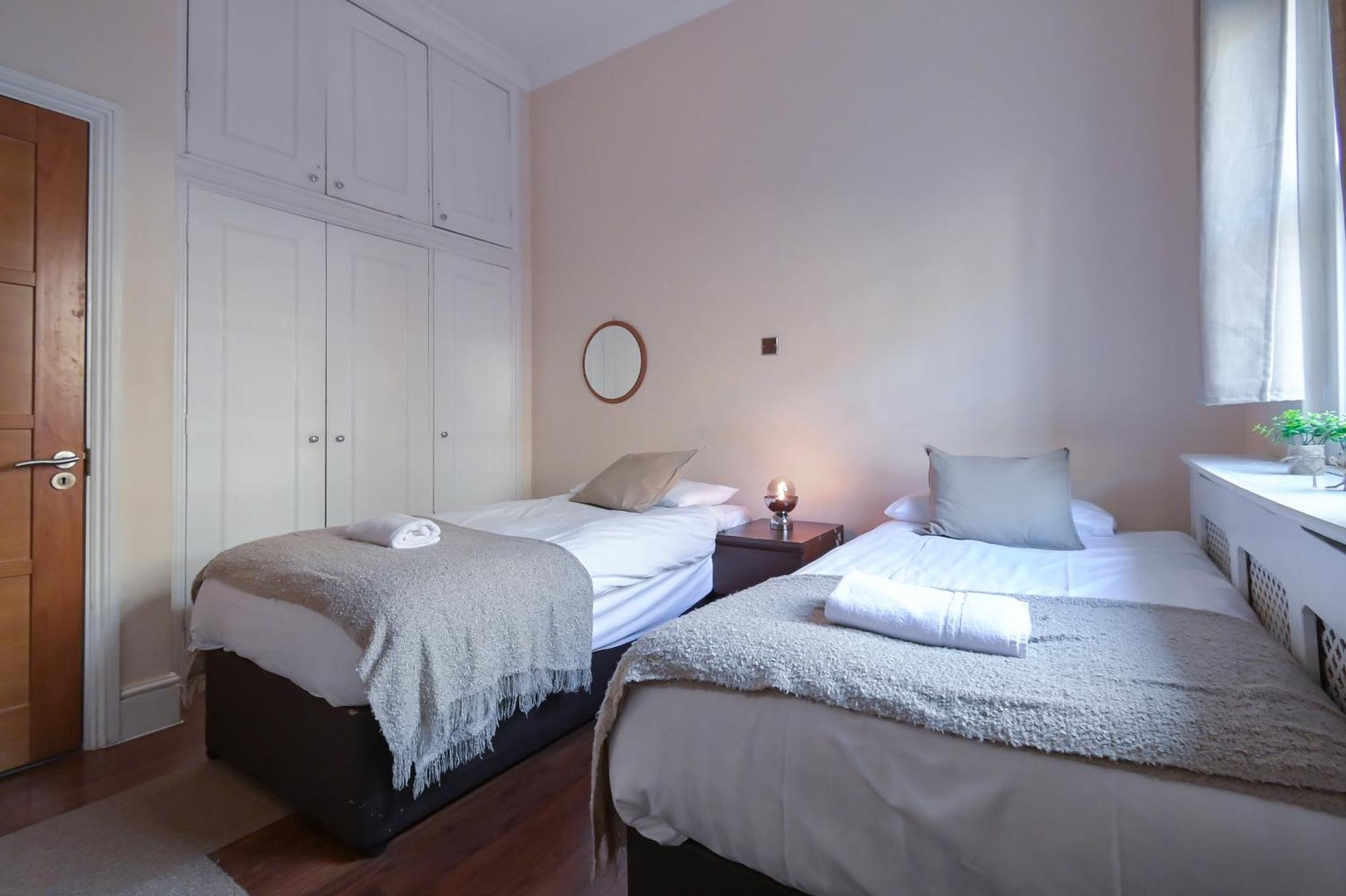 Pensiune Queensway Hyde Park Flat By Dc Londra